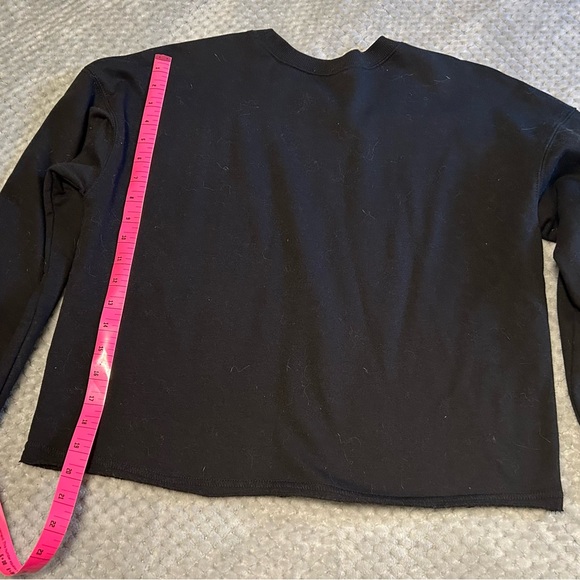 ❌SOLD Yellow Stone Women’s Black Scoop Neck Small Sweater - Picture 4 of 4